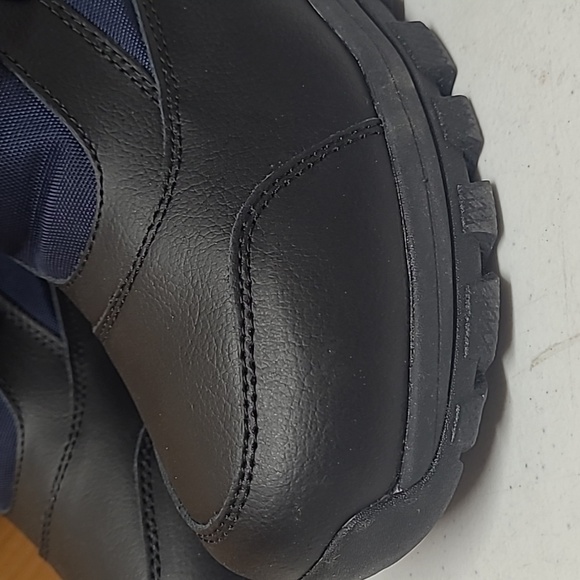 New! All in Motion Kids Warmest Thermal Winter Water Resistant Boots Blue, 3 - Picture 3 of 6